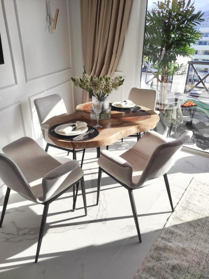 Penthouse Las Americas First Line De Lux 아로나 외부 사진