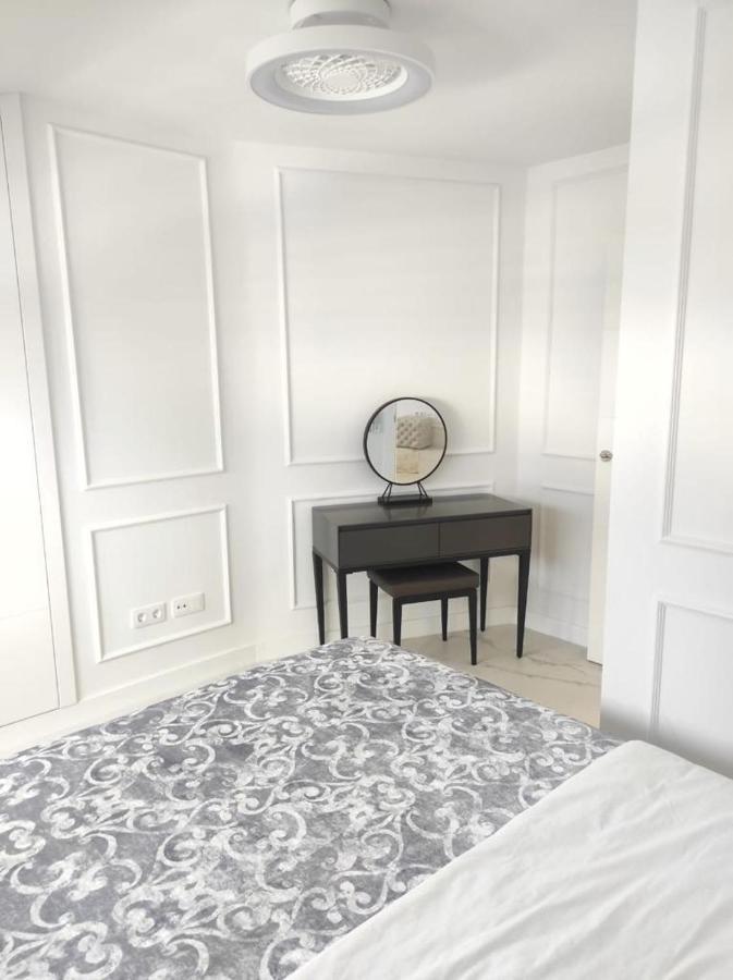 Penthouse Las Americas First Line De Lux 아로나 외부 사진